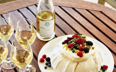 Scrumptious Pavlova and Bubbles
